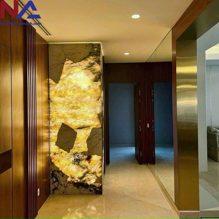 Cột ốp đá xuyên sáng