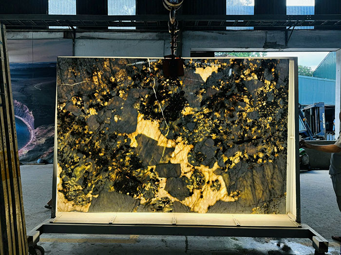 Tranh đá xuyên sáng đối xứng TDXS24