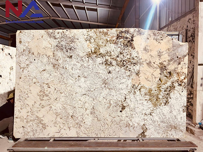 Tranh đá xuyên sáng tự nhiên TDXS-TC02