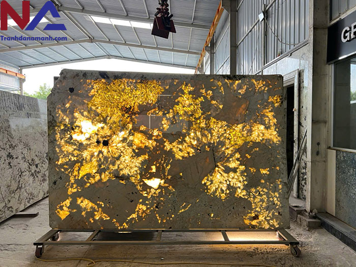 Tranh đá xuyên sáng tự nhiên TDXS-TC03