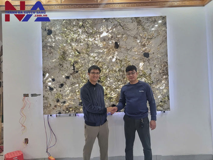 Tranh đ&aacute; xuy&ecirc;n s&aacute;ng Năm &Aacute;nh | Chuy&ecirc;n cung cấp v&agrave; thi c&ocirc;ng tranh đ&aacute; xuy&ecirc;n s&aacute;ng ốp v&aacute;ch tivi gi&aacute; tốt tại H&agrave; Nội